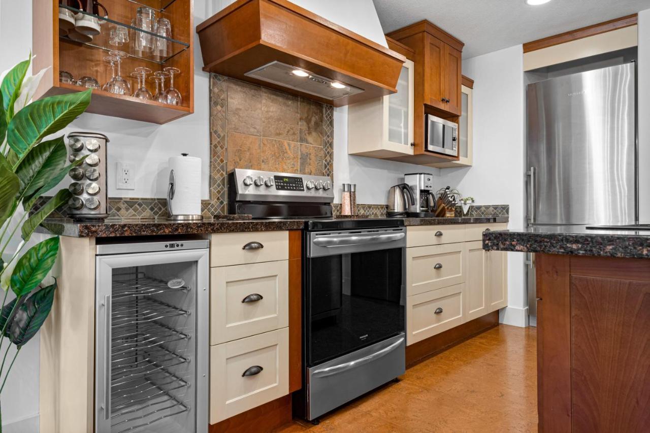 Atria - A Connected Link To Nature Apartment Canmore